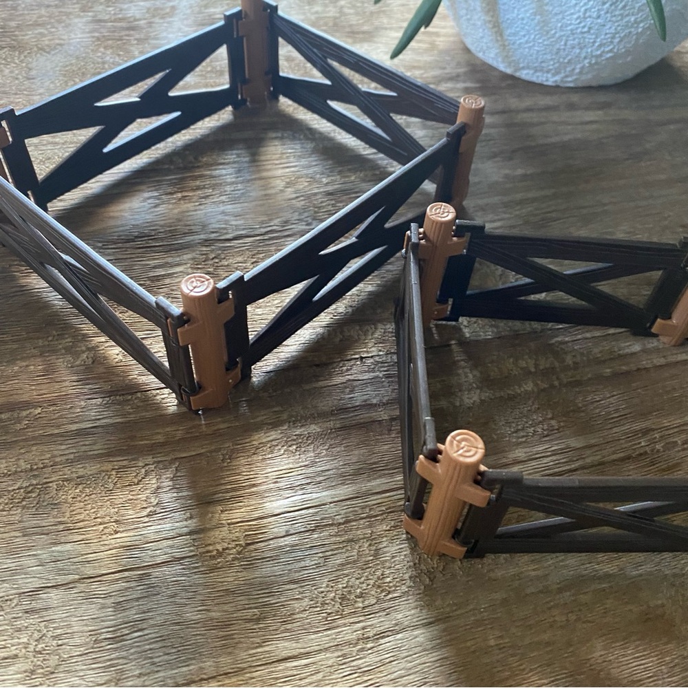 PLAYMOBIL: Set of Wooden Looking Fence - Picture 5 of 8